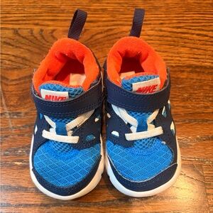 Nike Kids Navy and Orange Sneakers